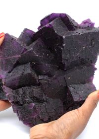 Minerales fluorescentes: cuando las piedras brillan en la oscuridad mineral 8