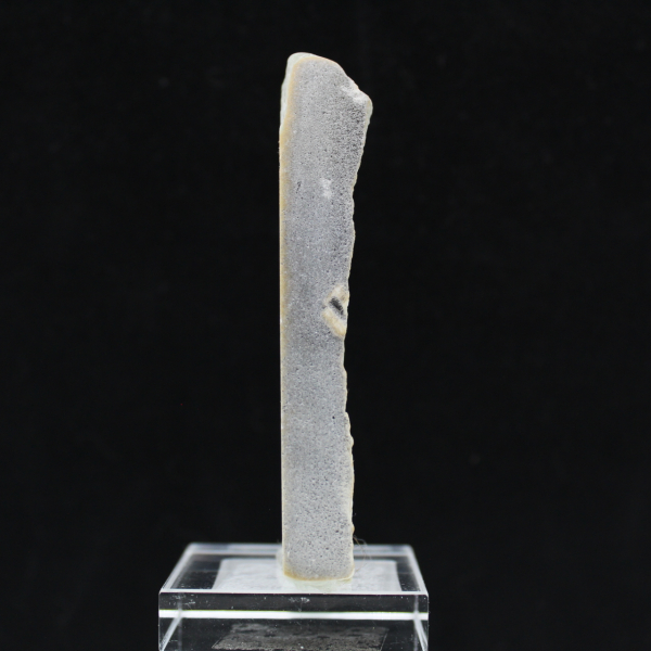 Rebanada pulida de aragonita verde mineral bruto de calidad