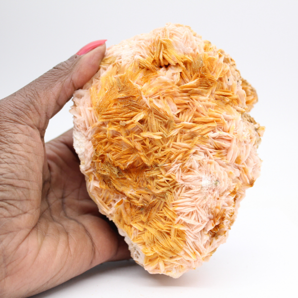 Barita naranja de Marruecos con marcada cristalización.