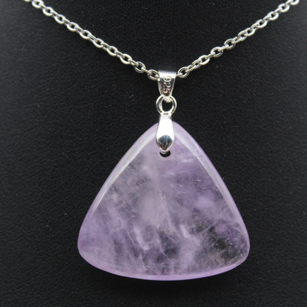 Colgante de amatista de Madagascar - Geología y estética
