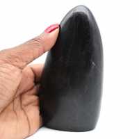 Piedra decorativa de turmalina negra