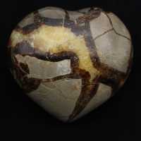 corazones de piedra