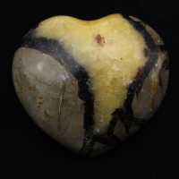 corazones de piedra