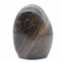 Roca de piedra lunar negra pulida