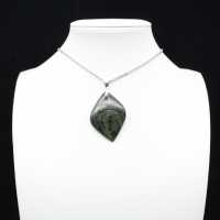 Colgante de hoja de jaspe kambamba