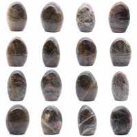 Piedra lunar negra pulida de forma libre