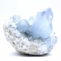 Geoda de celestita azul rara de Madagascar