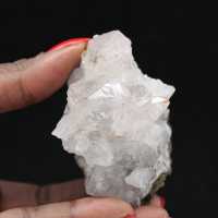 Pequeña roca de cuarzo y goethita, cristales de Marruecos