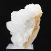 Cuarzo flor marroquí con cristalización ligera.