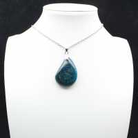 Colgante de apatita de Madagascar - Cristalización natural