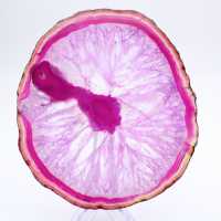 Rebanada de ágata natural teñida de rosa