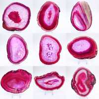 Rebanada pulida de ágata teñida de color rosa