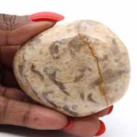 Feldespato malgache – Guijarro natural de 135 gramos Feldespato malgache – Guijarro natural de 135 gramos