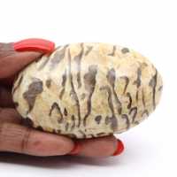 Piedra de feldespato natural – Guijarro de Madagascar Piedra de feldespato natural – Guijarro de Madagascar