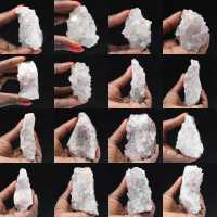 Cuarzo bruto de Marruecos, cristales con inclusiones de goethita. Cuarzo bruto de Marruecos, cristales con inclusiones de goethita.