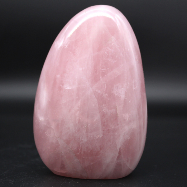 Piedra de cuarzo rosa de forma libre