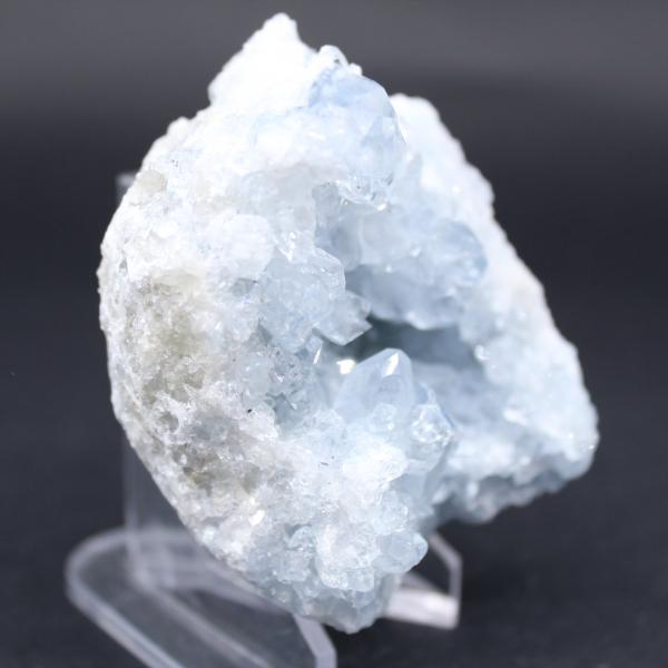 Piedra de celestita cristalizada