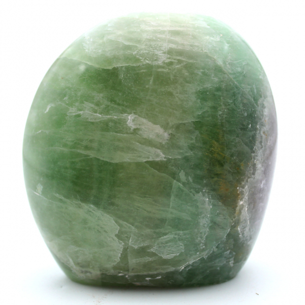 Forma pulida de fluorita verde