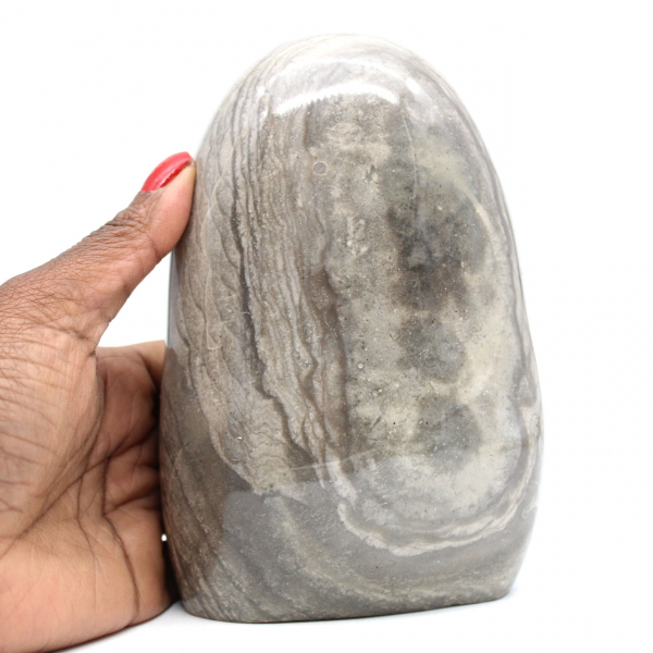 Piedra de jaspe gris con bandas pulidas