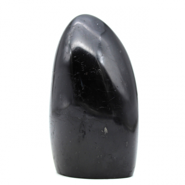Piedra turmalina negra