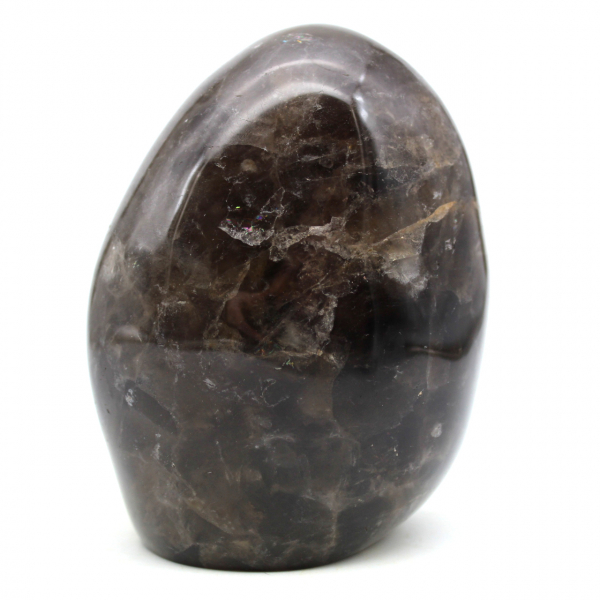 Piedra de cuarzo ahumado pulido