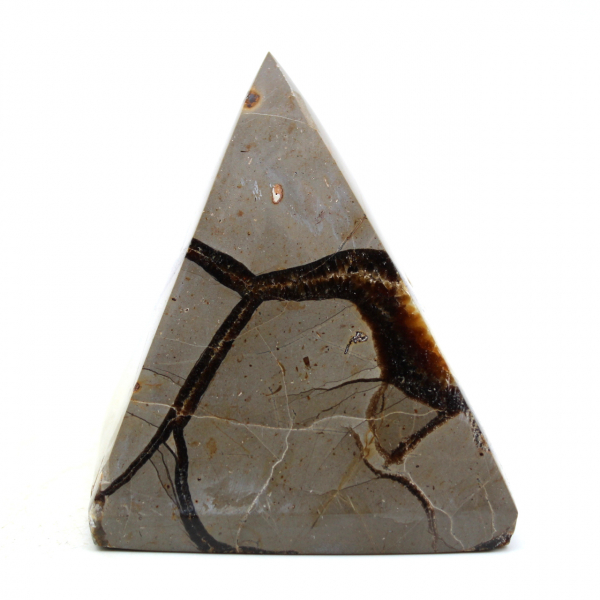 Pirámide en septaria