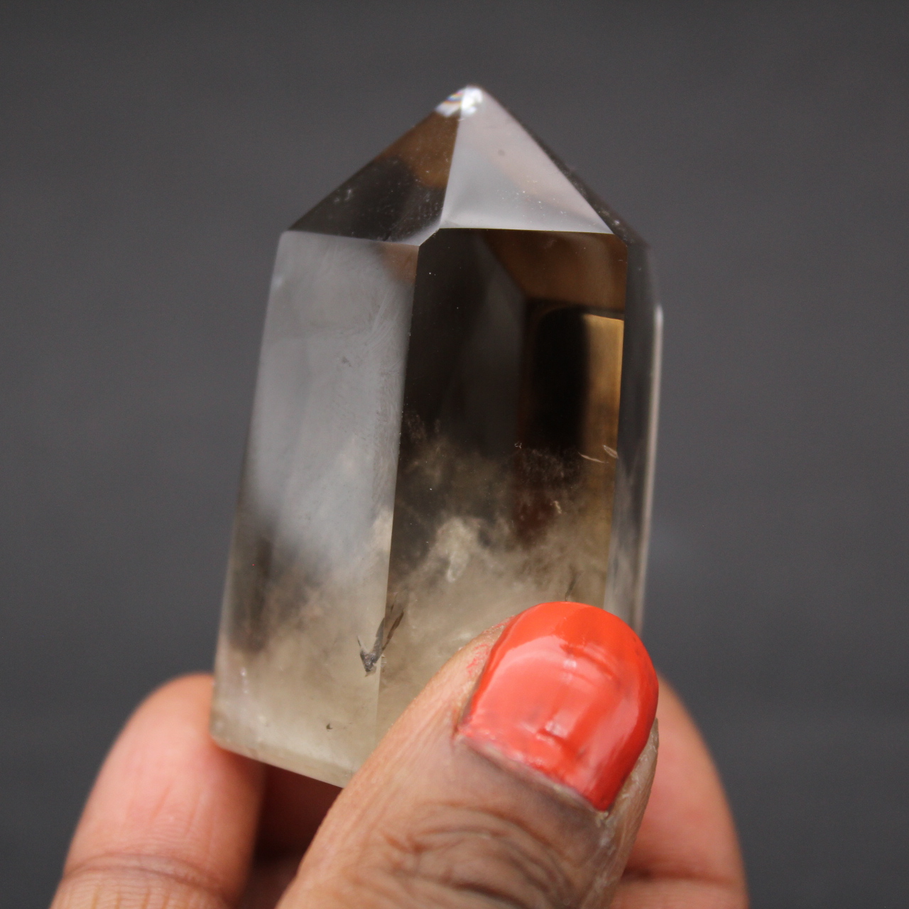 Cristal de roca ahumado con fantasma