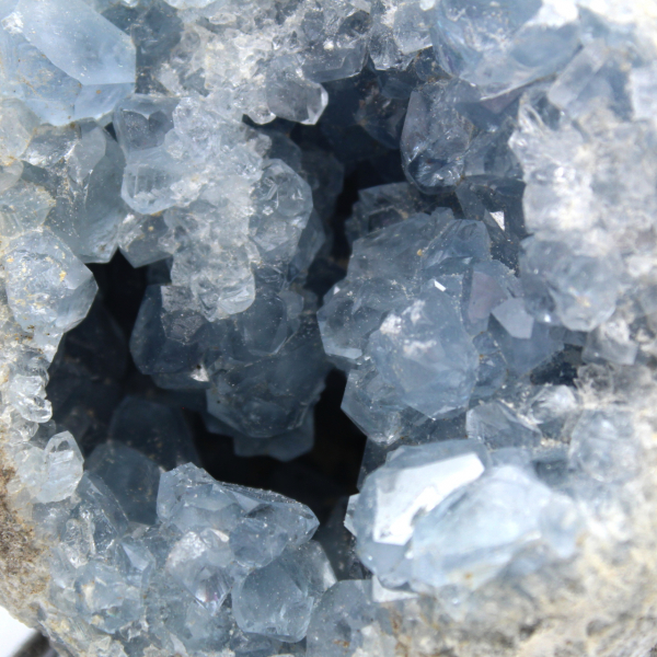 Geoda de celestita cristalizada