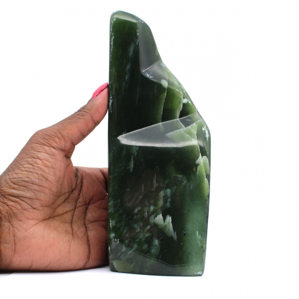 Piedra decorativa de jade nefrita.