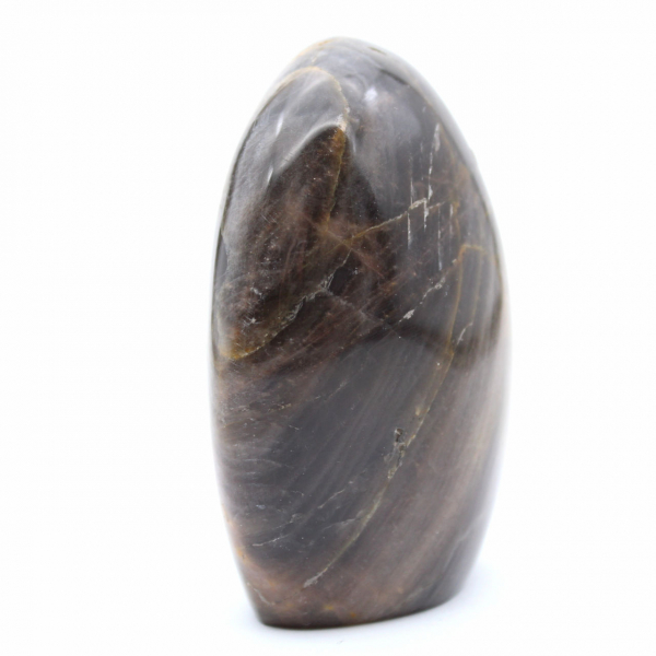 Roca de piedra lunar negra pulida