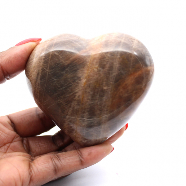 Corazón de piedra lunar negra