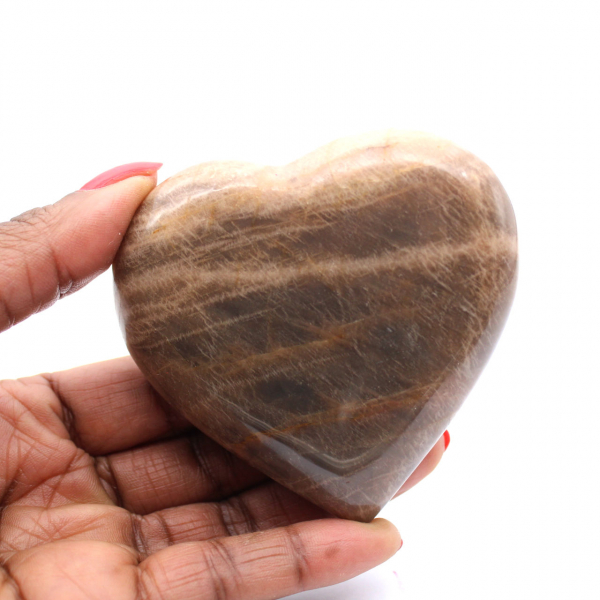 Corazón de piedra lunar