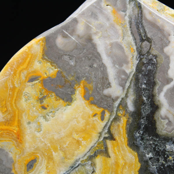 Jaspe abejorro pulido, colección y estética