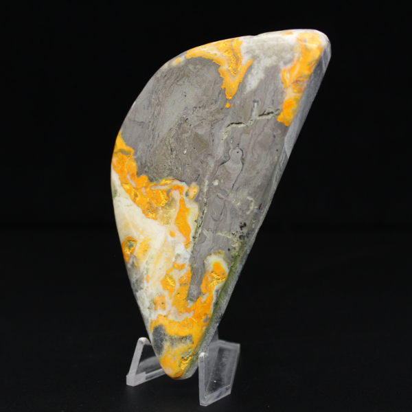 Pequeña colección de abejorros de jaspe pulidos