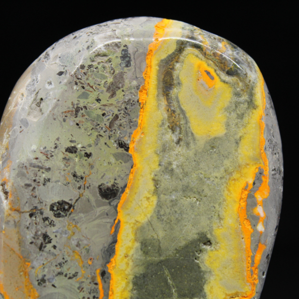 Adorno de jaspe abejorro natural pulido