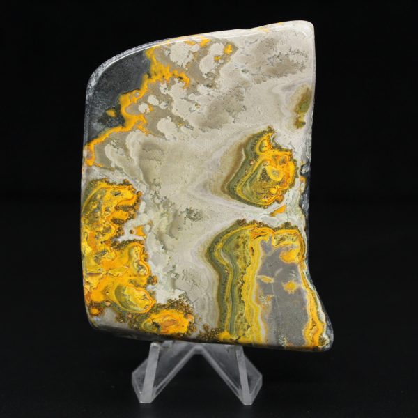 Autenticidad del pequeño adorno de abejorro de jaspe