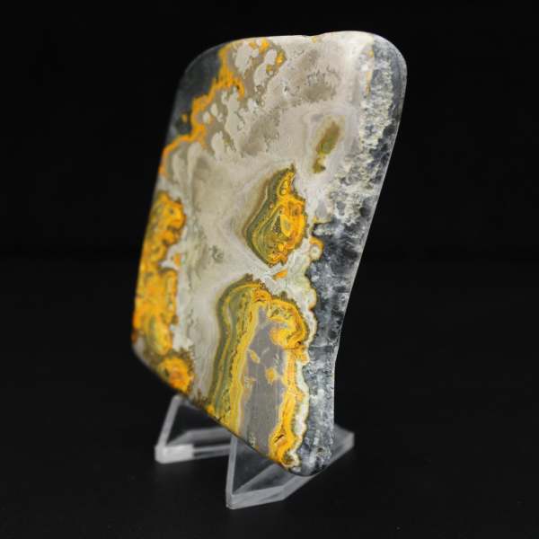 Autenticidad del pequeño adorno de abejorro de jaspe