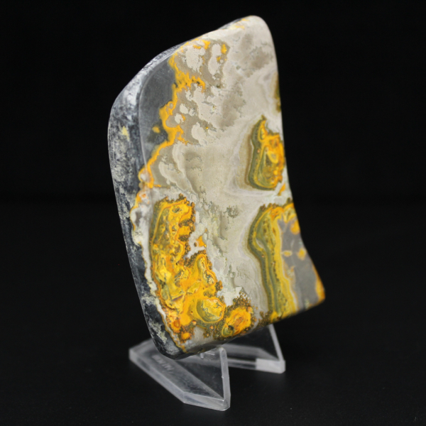 Autenticidad del pequeño adorno de abejorro de jaspe