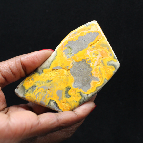 Adorno de jaspe abejorro pulido, único en Indonesia