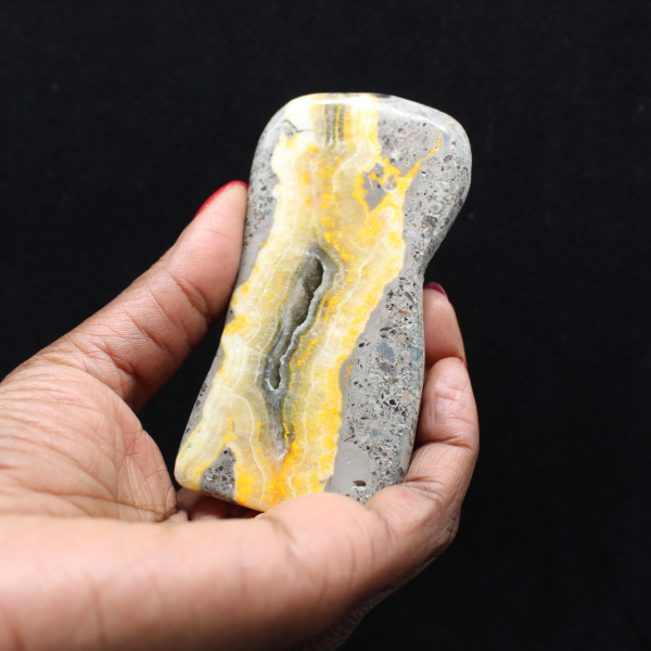 Piedra volcánica abejorro de jaspe liso