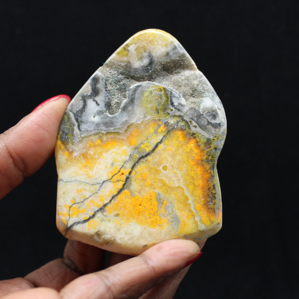 Adorno compacto de jaspe abejorro