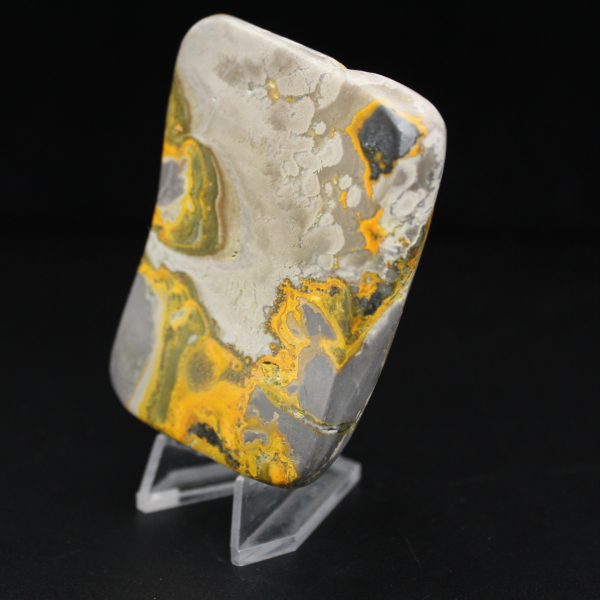 Adorno pequeño de jaspe abejorro pulido