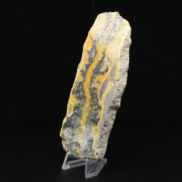 Jaspe abejorro: una porción mineralógica de Java