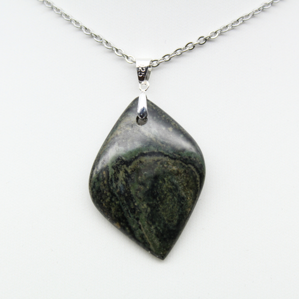 Colgante de hoja de jaspe kambamba