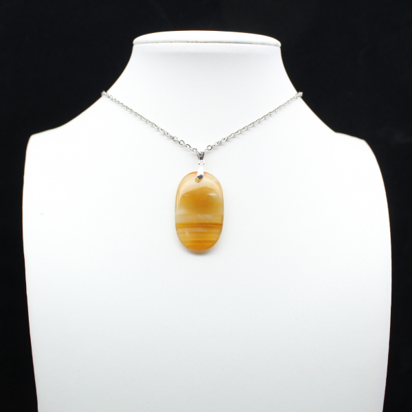 Colgante de piedra cornalina