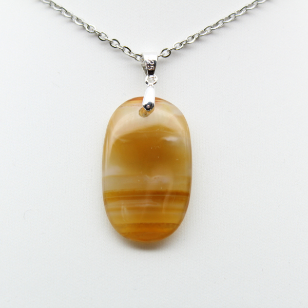 Colgante de piedra cornalina