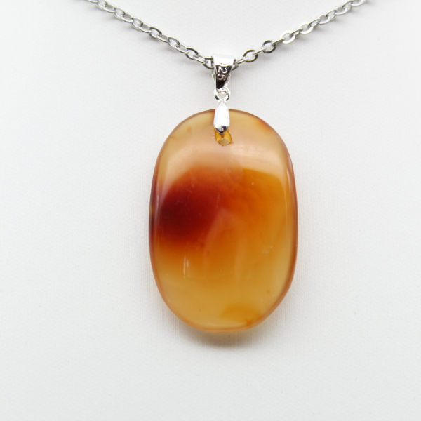 Colgante de piedra cornalina