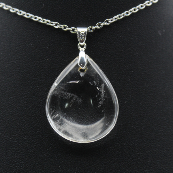 Colgante de cristal de roca natural