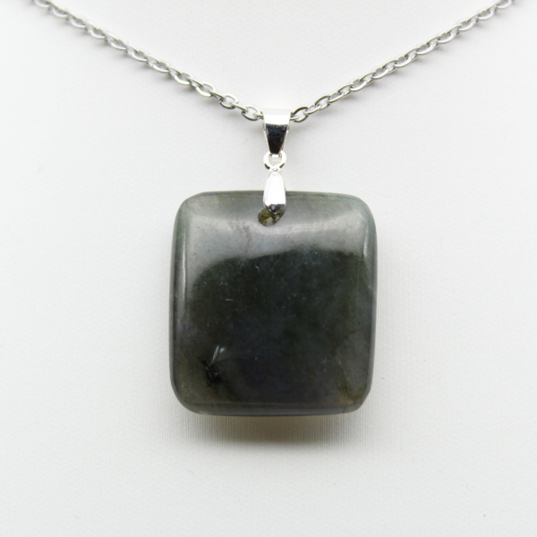 Colgante de piedra labradorita cuadrada