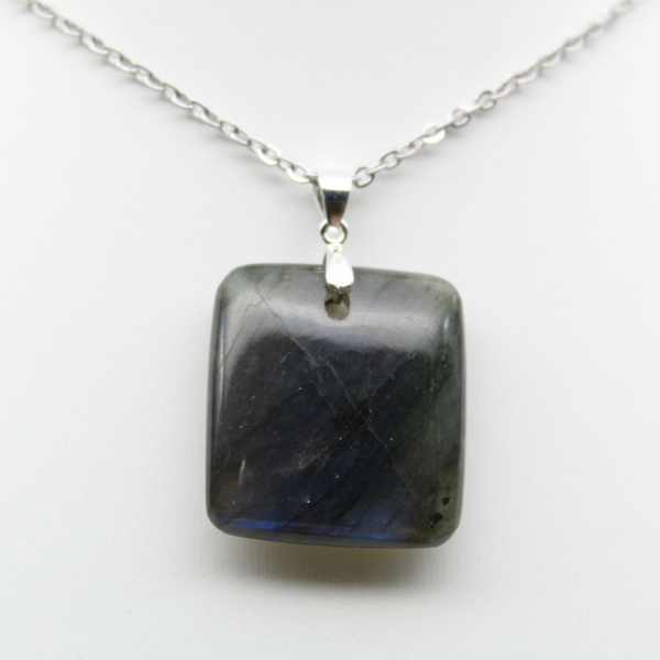 Colgante de piedra labradorita cuadrada